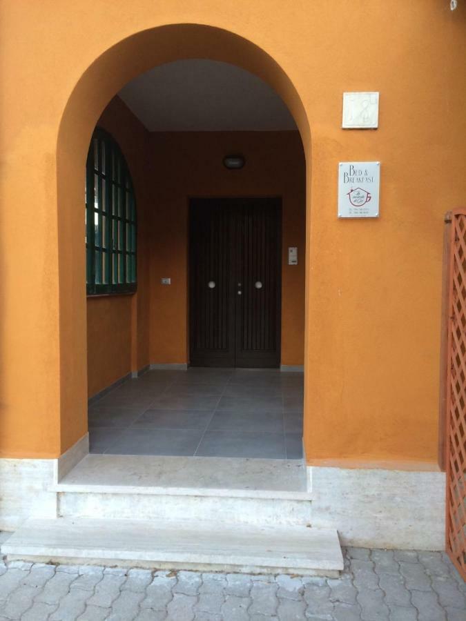 B&B La Veranda Di Gio Torrimpietra Luaran gambar