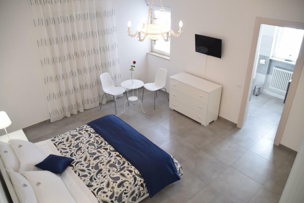 B&B La Veranda Di Gio Torrimpietra Luaran gambar